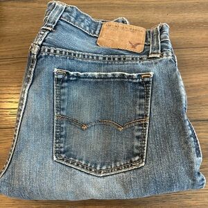 American Eagle‎ Outfitters Light Blue Denim Jeans straight leg